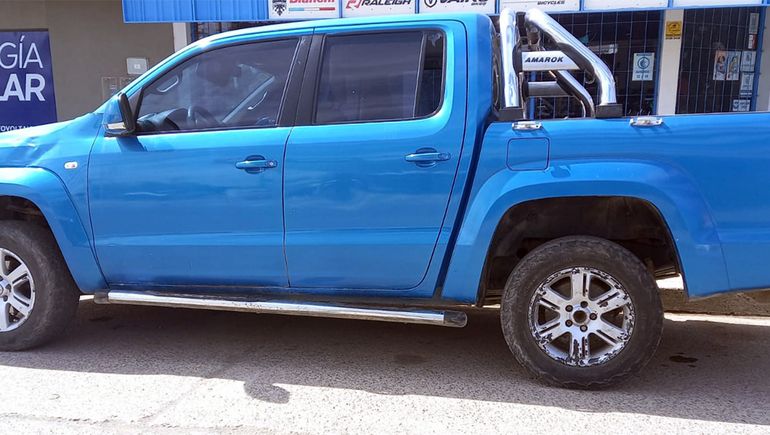 El misterio de la camioneta azul abandonada en Cipolletti