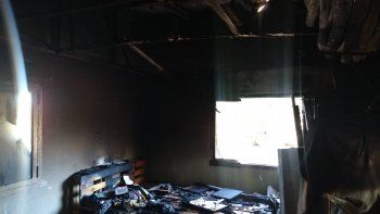 Agresor le prendió fuego la casa a víctima de violencia Agresor le prendió fuego la casa a víctima de violencia