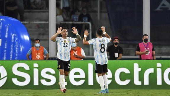 La combinación Acuña y Lautaro le dio la victoria a la Selección en Córdoba