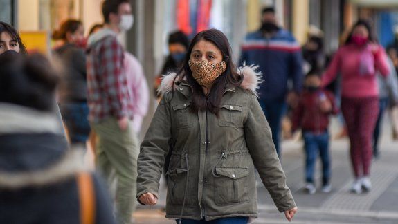 Neuquén sumó un muerto y 42 casos de coronavirus en un día
