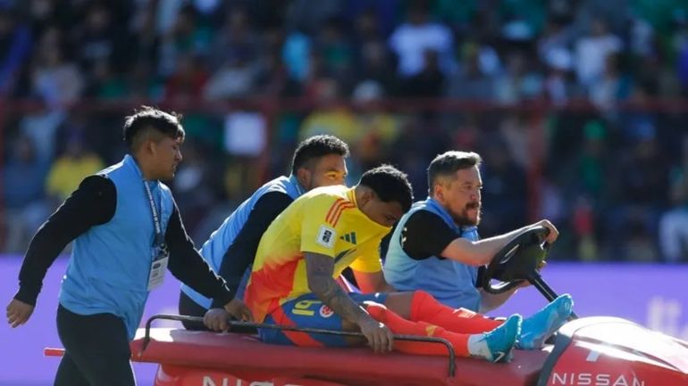 Roger Martínez y una lesión que preocupa a Colombia y a Racing