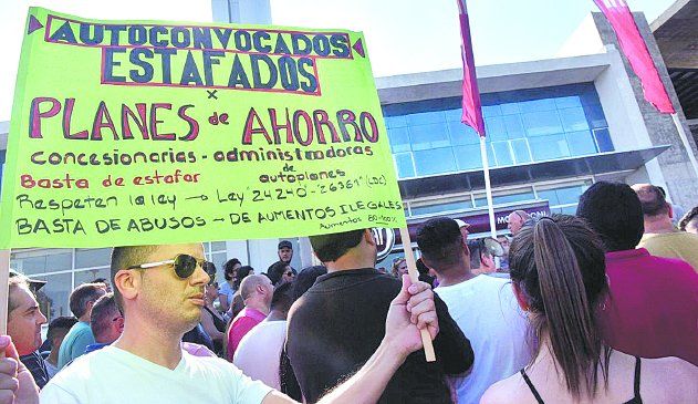 Los perjudicados realizaron numerosos reclamos durante el 2019, debido a los aumentos que tuvieron en los planes de ahorro.