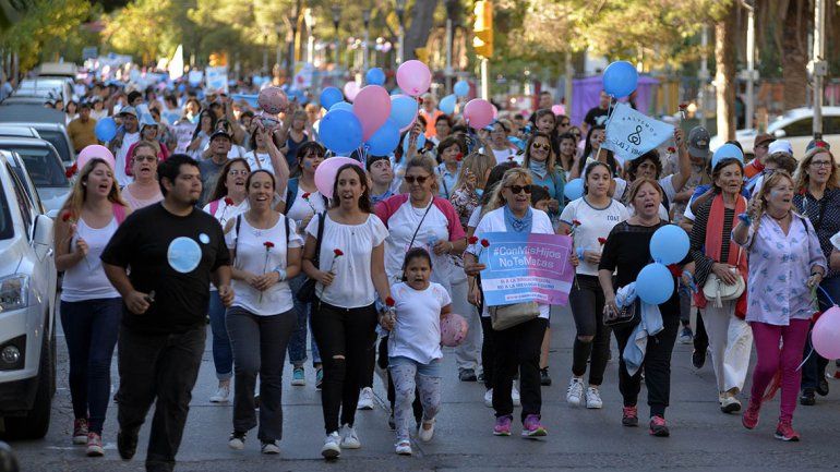 Como en todo el país, hubo una masiva marcha provida en Neuquén
