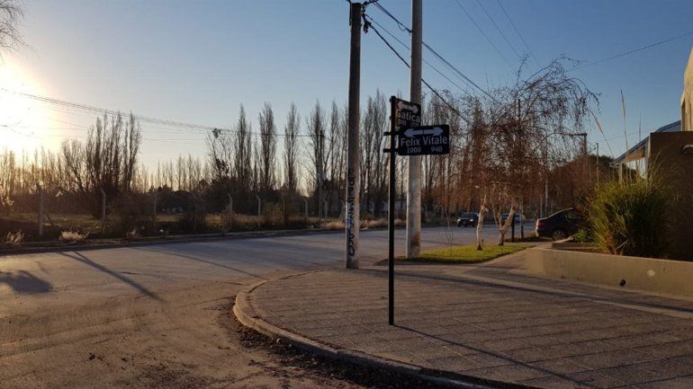 Se cayó al bajar y el colectivo le aplastó la pierna y el brazo: sufrió fractura expuesta