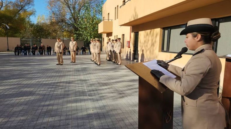 La Prefectura Neuquina rindió homenaje a los prefectos que participaron en la guerra de Malvinas | LM Neuquen La Prefectura Neuquina rindió homenaje a los prefectos que participaron en la guerra de Malvinas