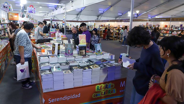 En 19 fotos, así se vive la Feria Internacional del Libro