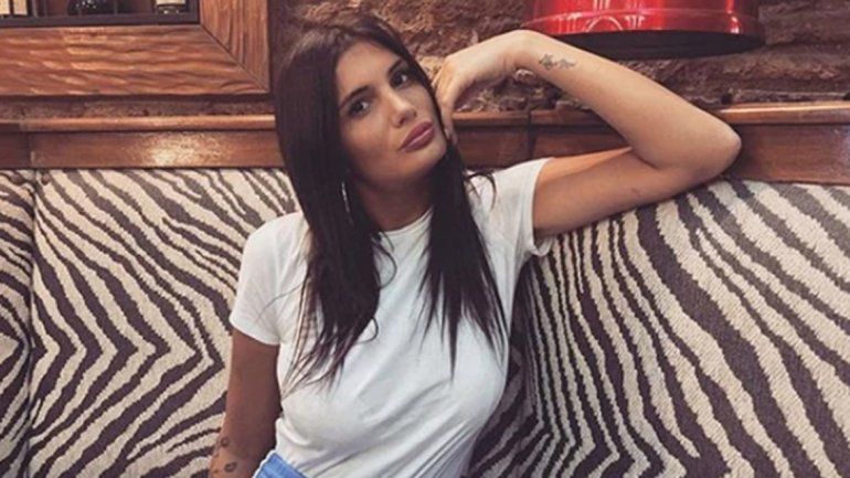 Magal&iacute; Mora cont&oacute; que fue rebotada en Miami porque ten&iacute;a dos porros en la cartera.&nbsp;