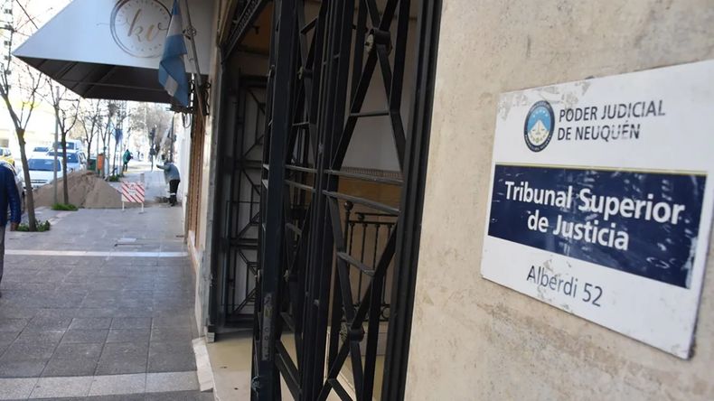 El TSJ activó un protocolo para garantizar el servicio de justicia | LM Neuquen El TSJ activó un protocolo para garantizar el servicio de justicia