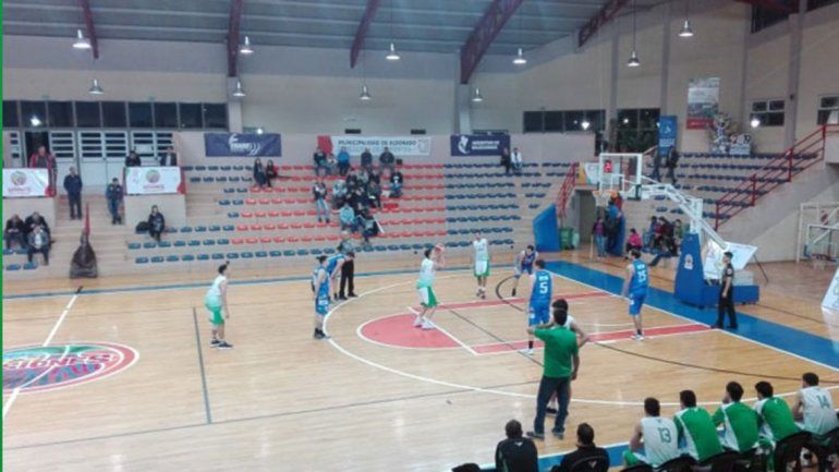 El DT Pablo Romero deberá trabajar bastante para mejorar el juego.