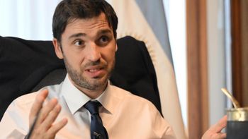 Ignacio Torres, gobernador de Chubut. Ignacio Torres, gobernador de Chubut.