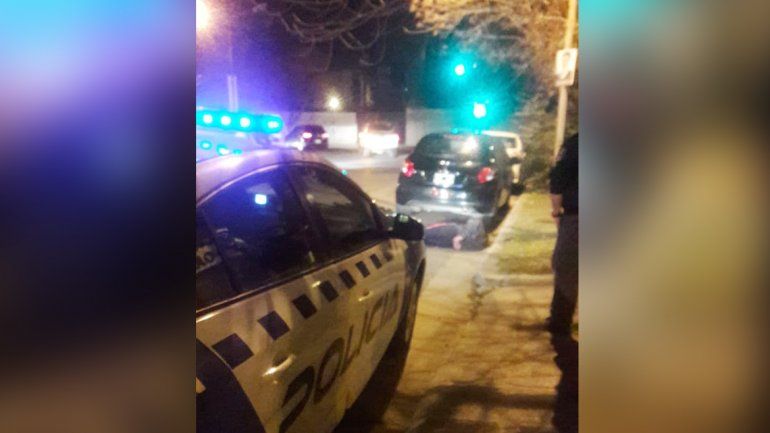 Atraparon a un joven ladrón de celulares tras intentar robar a un policía de civil