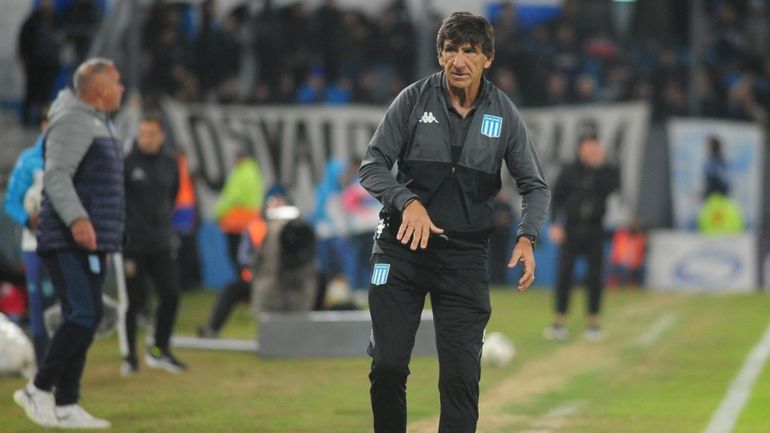 Gustavo Costas perdió un jugador clave para su Racing