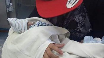 no la atendieron en el hospital y tuvo sus gemelos en el bano: ambos murieron no la atendieron en el hospital y tuvo sus gemelos en el bano: ambos murieron