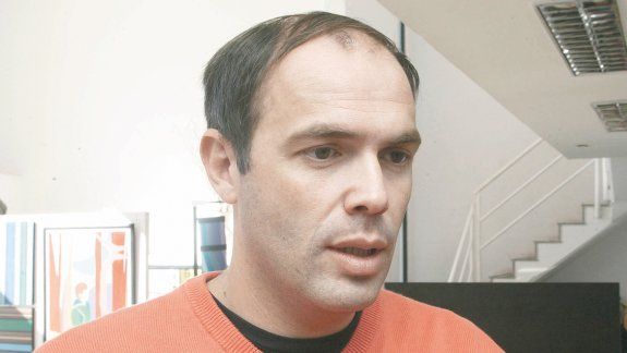 Cimolai juró como intendente en la Casa de la Cultura.