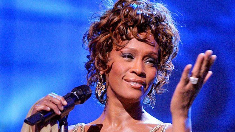 Whitney Houston sufrió abusos cuando era niña