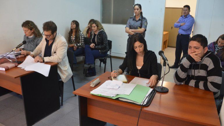 Ayer durante la audiencia las partes expusieron sus argumentos. El agresor cumple una condena en suspenso.