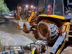 Los operarios de EPAS trabajaron toda la noche. Los operarios de EPAS trabajaron toda la noche.