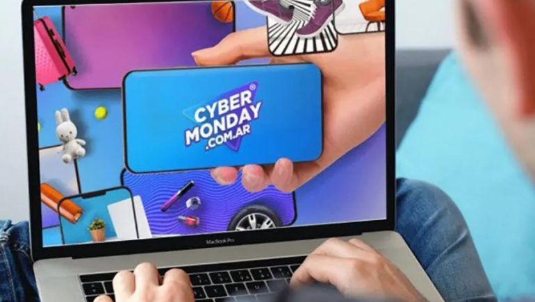 Los especialistas en ciberseguridad recomiendan extremar precauciones y verificar siempre la autenticidad de los sitios de compra. Los especialistas en ciberseguridad recomiendan extremar precauciones y verificar siempre la autenticidad de los sitios de compra.