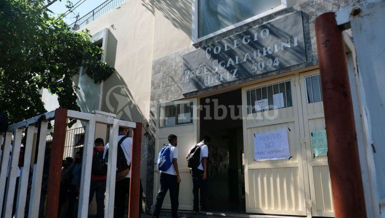 Investigan el abuso de una estudiante en el baño del colegio