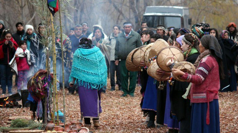 Los mapuches recibieron al nuevo ciclo de la vida que comenzó ayer.