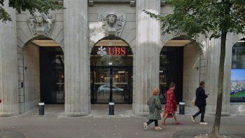 para un banco suizo, las reservas y las elecciones definiran la sostenibilidad economica