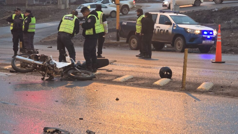 La mujer que chocó y mató a una motociclista en Ruta 7 tiene antecedentes.