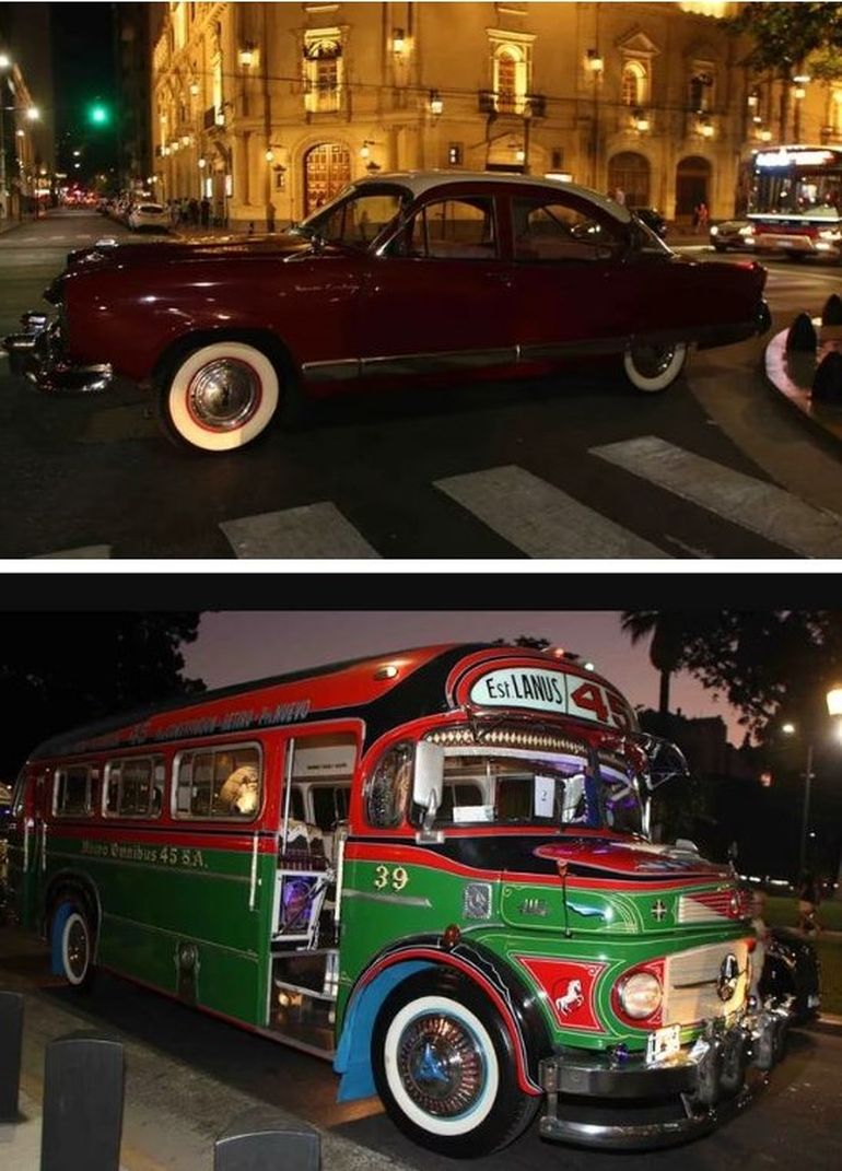 Los novios se trasladaron desde la sinagoga a la fiesta en un Kaiser Carabela de 1959, Mientras que los invitados lo hicieron en colectivos de la década del 60.