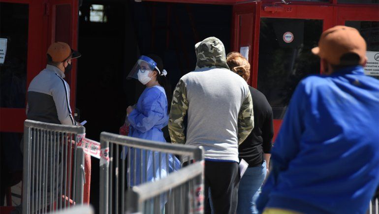 Con 273 nuevos casos, Neuquén mantuvo la tendencia a la baja de la curva