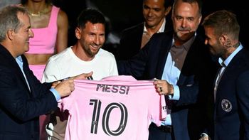 Lionel Messi haría que cambien las reglas en la MLS. Lionel Messi haría que cambien las reglas en la MLS.