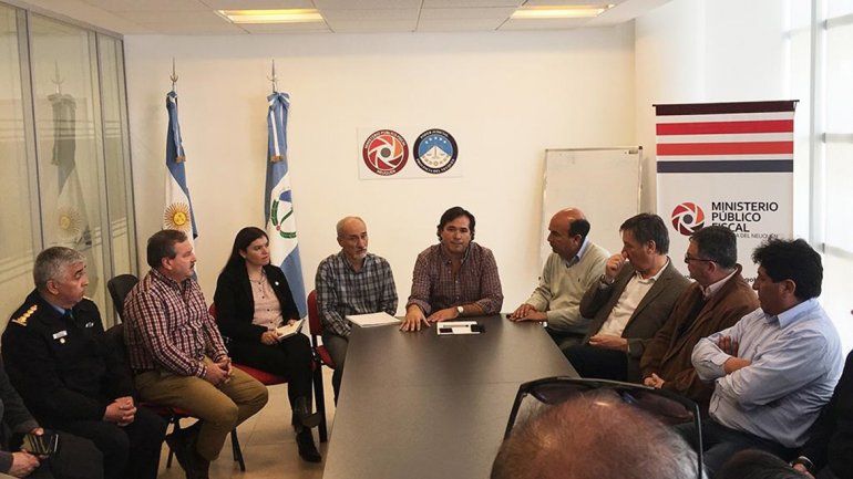 Qué dice el acta que se firmó para destrabar el conflicto de los taxistas