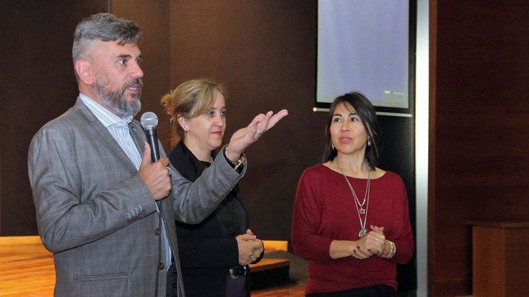 Capacitaron para prevenir suicidios