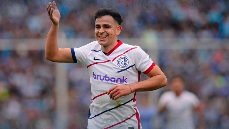 Maroni festeja con alegría el gol de la victoria de San Lorenzo.&nbsp;