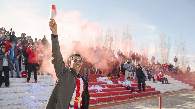 Se espera que más de 3000 personas coparán La Chacra ante Cipolletti.