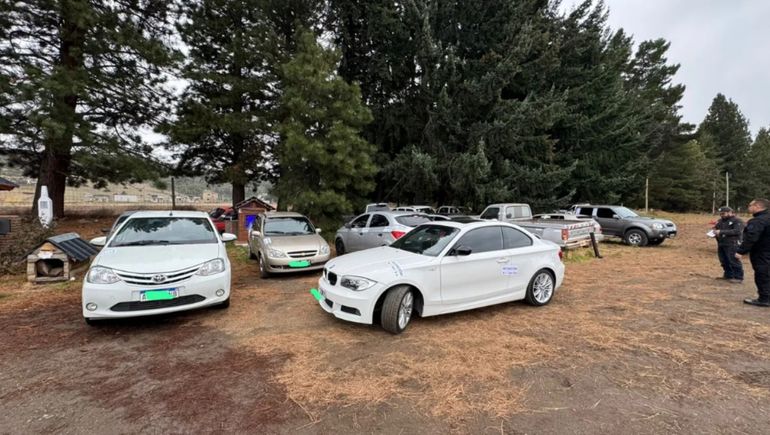 Los autos incautados en los procedimientos del último sábado en Chubut.