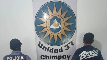 El hombre fue detenido mientras se daba a la fuga. El hombre fue detenido mientras se daba a la fuga.