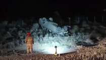 perdieron el control y sufrieron un fuerte vuelco en ruta 22: dos personas heridas perdieron el control y sufrieron un fuerte vuelco en ruta 22: dos personas heridas