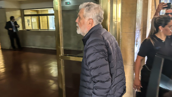 De Vido fue considerado partícipe necesario del delito de administración fraudulenta en perjuicio de la administración pública. De Vido fue considerado partícipe necesario del delito de administración fraudulenta en perjuicio de la administración pública.