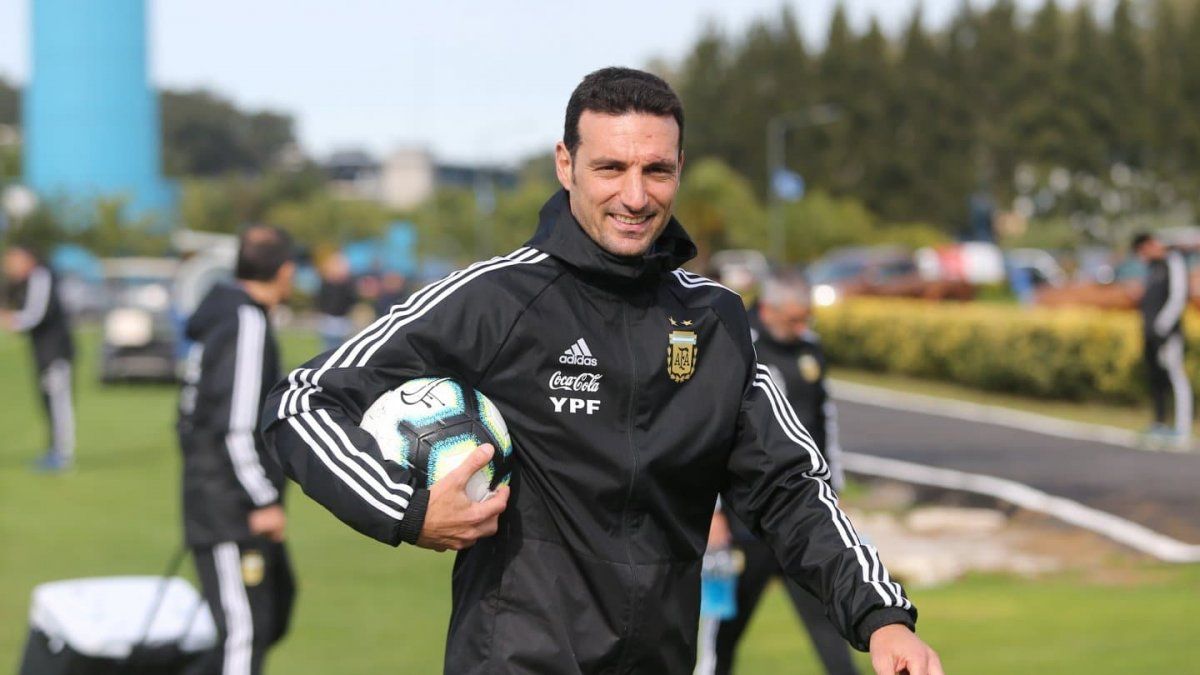 Scaloni: su idea con Messi, el posible 11 y los convocados de Boca y River