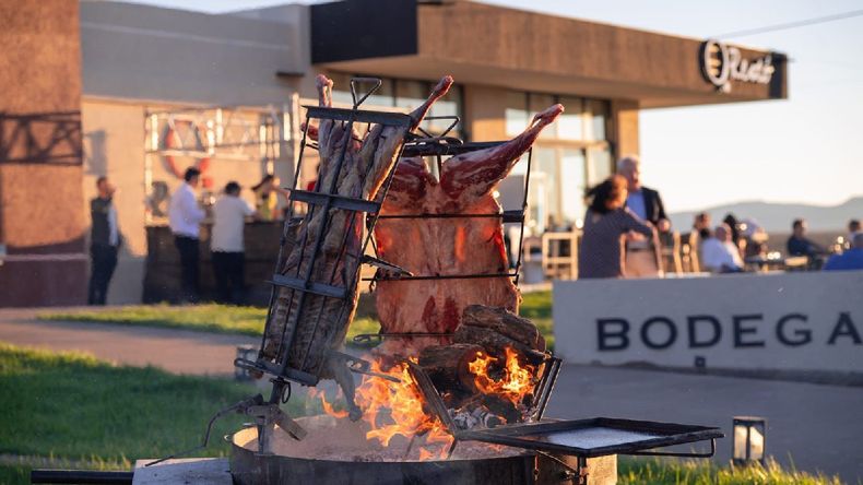 La Vendimia 2026 en Cutral Co. | LM Neuquen La Vendimia 2026 en Cutral Co.