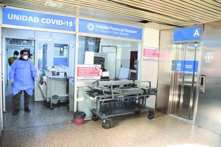 Las UTI quedaron chicas para atender la demanda de los enfermos graves de la segunda ola del COVID-19.