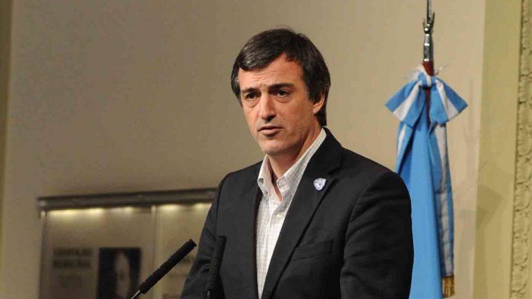 El senador deberá estar internado al menos hasta mañana.