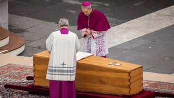 todos los privilegios a los que renuncio el papa francisco para su funeral todos los privilegios a los que renuncio el papa francisco para su funeral