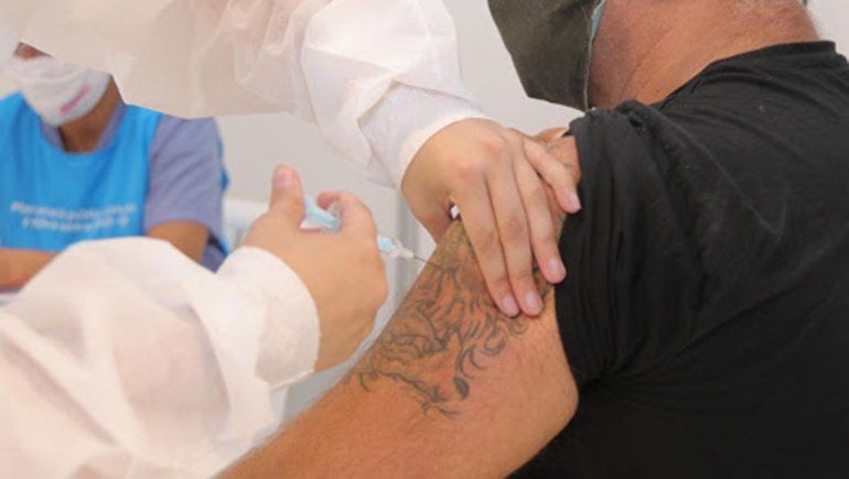 Vacunados deben esperar tres días para donar sangre