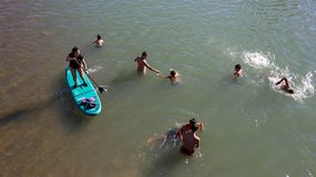 Los balnearios de Neuquén estuvieron colmados durante el fin de semana. | LM Neuquen Los balnearios de Neuquén estuvieron colmados durante el fin de semana.