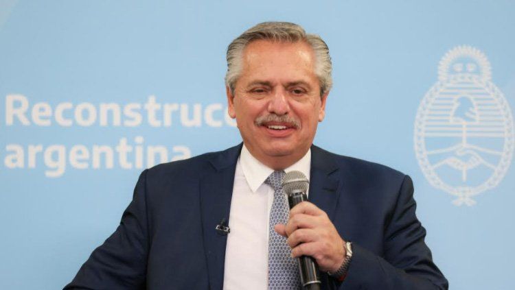 Alberto anunció la extensión del distanciamiento hasta el 31 de enero