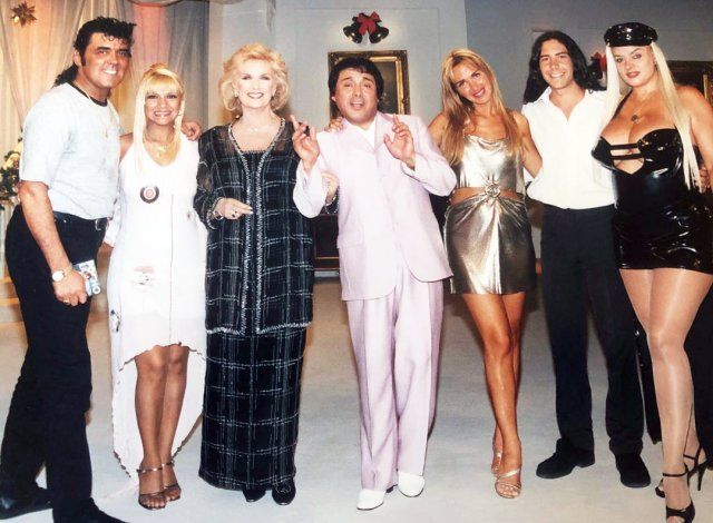 Pocho la Pantera en el programa de Mirtha con referentes de la música tropical a principios de los 90.