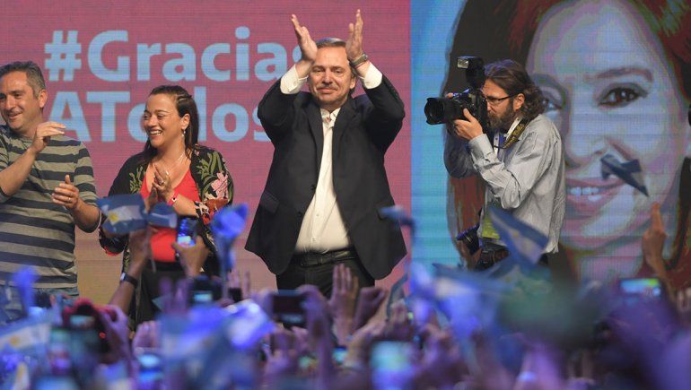 Fernández será el nuevo Presidente: obtuvo el 48% de los votos en primera vuelta