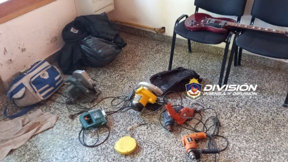 Las Lajas: atraparon a pareja de ladrones que huía en taxi