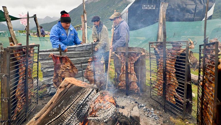 Junín de los Andes tuvo su fiesta popular del Epu Traun