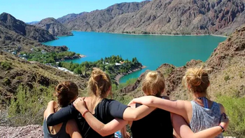 La combinación de una inflación en aumento y la pérdida de poder adquisitivo ha dejado una enorme sobreoferta de alojamientos. La combinación de una inflación en aumento y la pérdida de poder adquisitivo ha dejado una enorme sobreoferta de alojamientos.